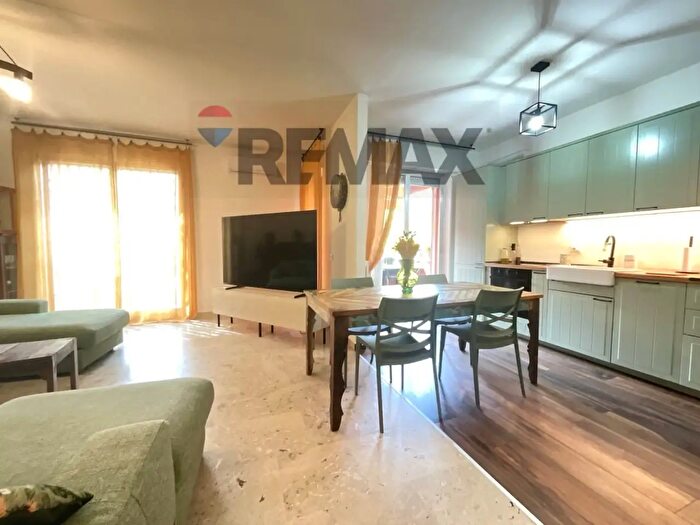 Appartamento trilocale in vendita in Via Valera, Arese