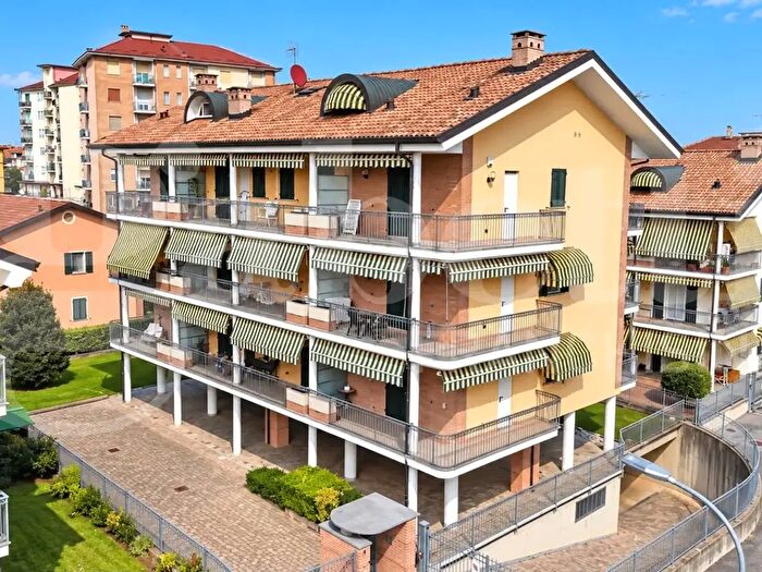 Case in Vendita e in Affitto - 3