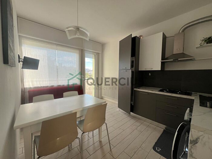 Appartamento trilocale in vendita in Piazza Aurora, Jesolo