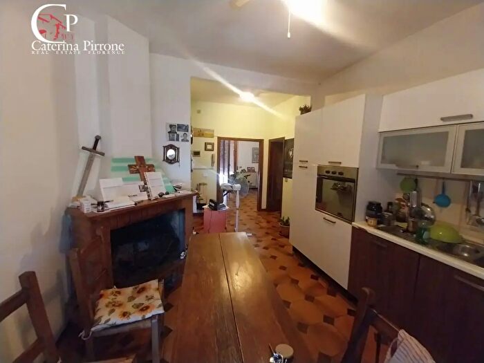 Appartamento quadrilocale in vendita in Via Frascole, Dicomano
