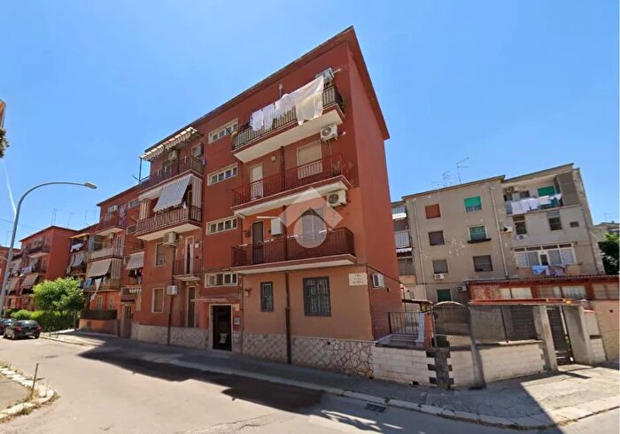 Appartamento trilocale in vendita in Via Vito Raffa, Foggia