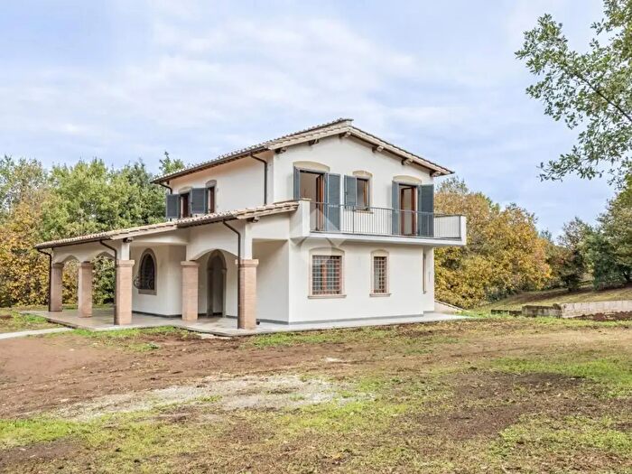 Casa con 8 locali in vendita in Strada Vicinale Pianamola, Bassano Romano