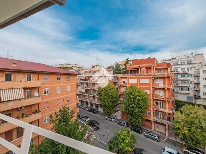 Appartamento trilocale in affitto in Via Romeo Rodriguez Pereira, Roma