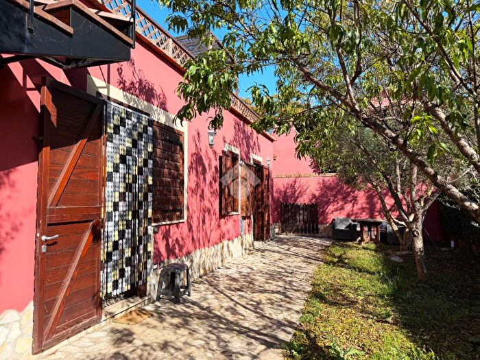 Casa trilocale in vendita in Strada del Tirreno, Montalto Di Castro