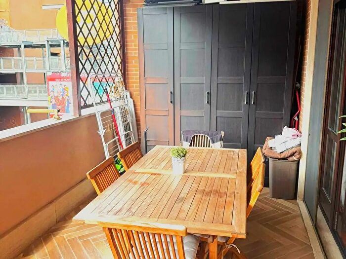 Appartamento bilocale in vendita in Viale Donato Bramante, Fiumicino