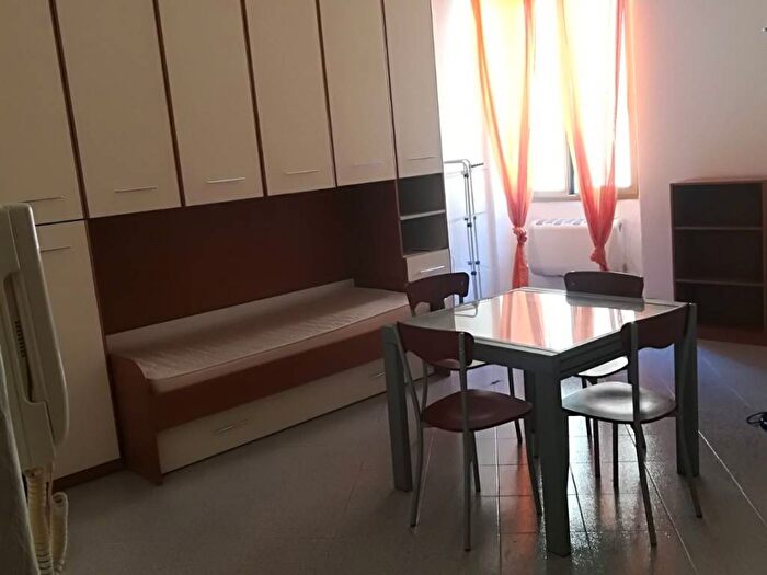Appartamento monolocale in affitto in Piazza San Giovanni, Oneglia, Imperia