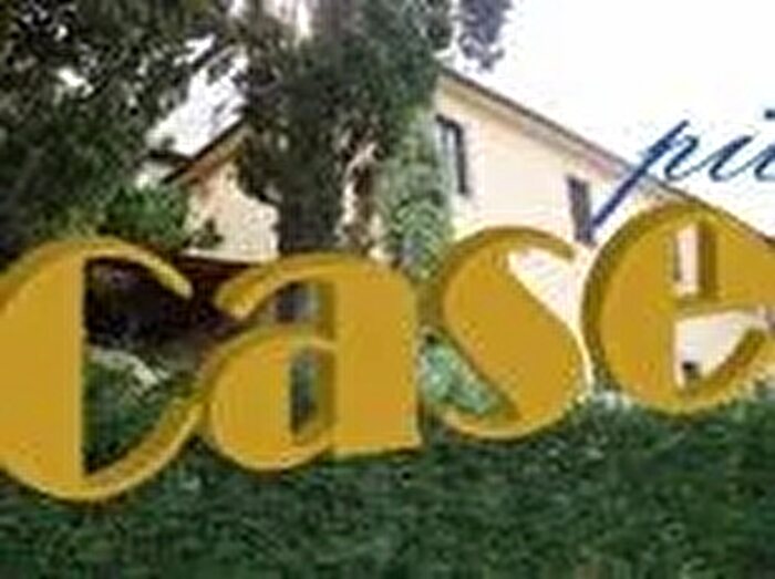 Casa con 9 locali in vendita in Massarosa