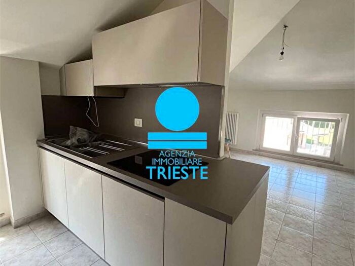 Appartamento trilocale in affitto in Villa San Martino, Pesaro