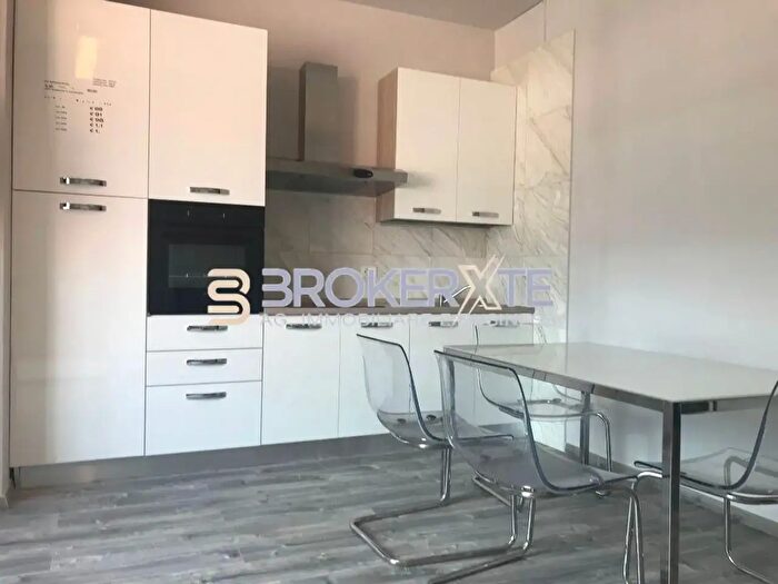 Appartamento trilocale in vendita in Carrara