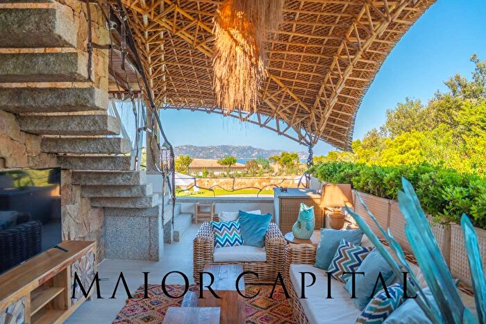 Casa con 8 locali in vendita in Località Cala Ginepro, San Teodoro