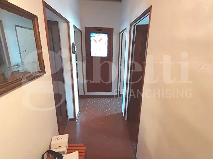 Appartamento quadrilocale in vendita in Casole DElsa