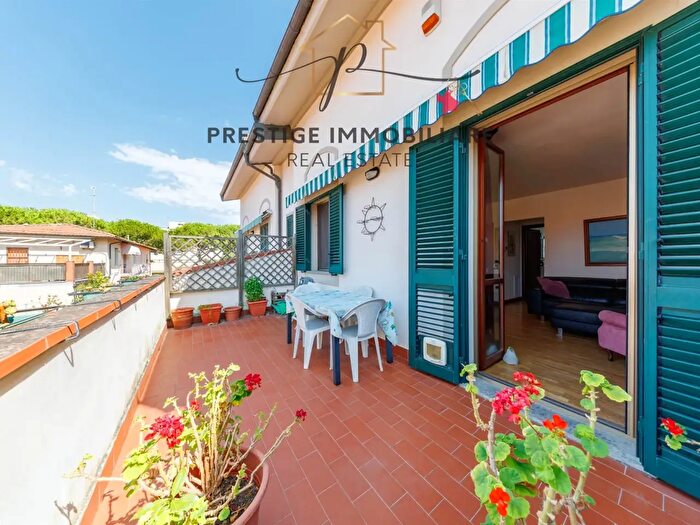 Appartamento con 5 locali in vendita in Livorno