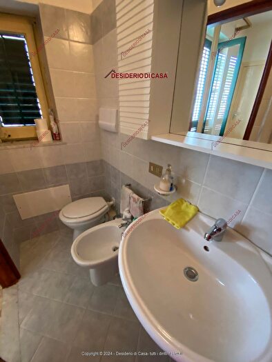 Casa trilocale in vendita in Piazza Vittorio Emanuele Piana degli Albanesi Pa Italia, Piana Degli Albanesi