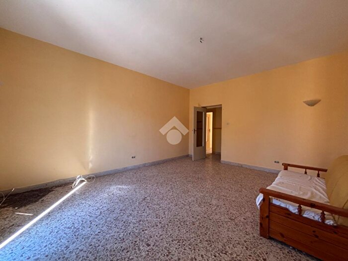 Appartamento trilocale in vendita in Via Vincenzo Monti, Agrigento