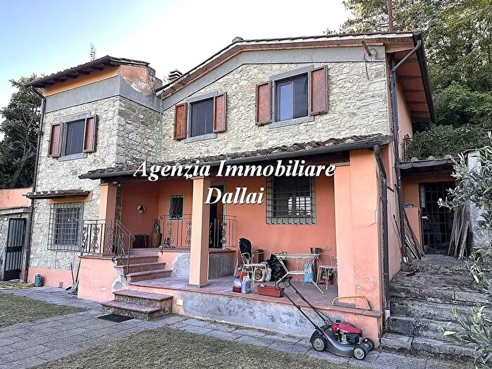 Casa con 10 locali in vendita in Via di Lumena, Scarperia e San Piero