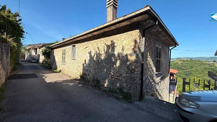 Casa con 6 locali in vendita in Via Chiaiamari, Monte San Giovanni Campano