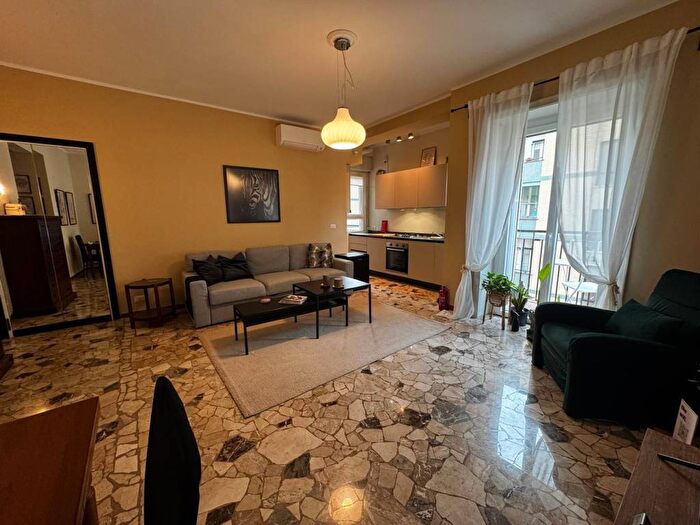 Appartamento bilocale in affitto in Via Teodosio, Città Studi, Milano