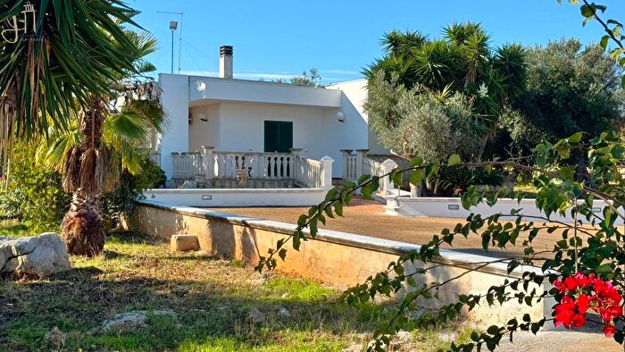 Casa trilocale in vendita in Via Roma, Polignano A Mare