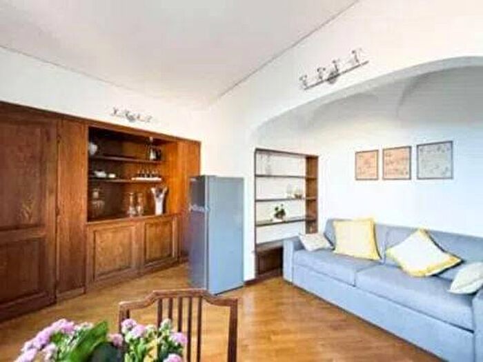 Appartamento bilocale in affitto in Via Giulia, Roma