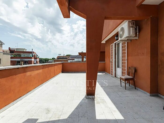 Appartamento bilocale in vendita in Via Gregorio XI, Roma