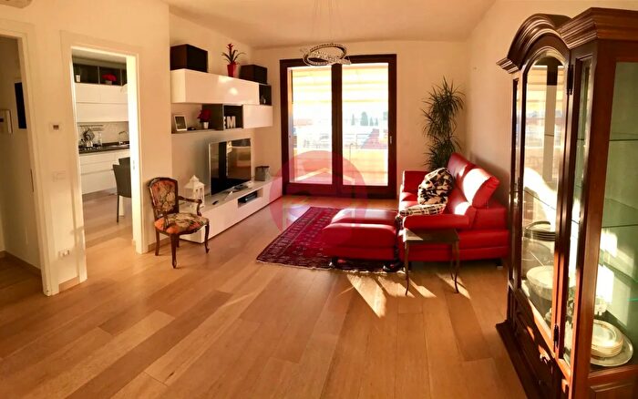 Appartamento trilocale in vendita in Santarcangelo Di Romagna