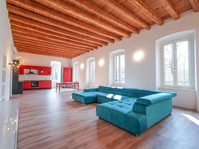 Appartamento trilocale in affitto in via Stelvio, Centro, Capriate San Gervasio