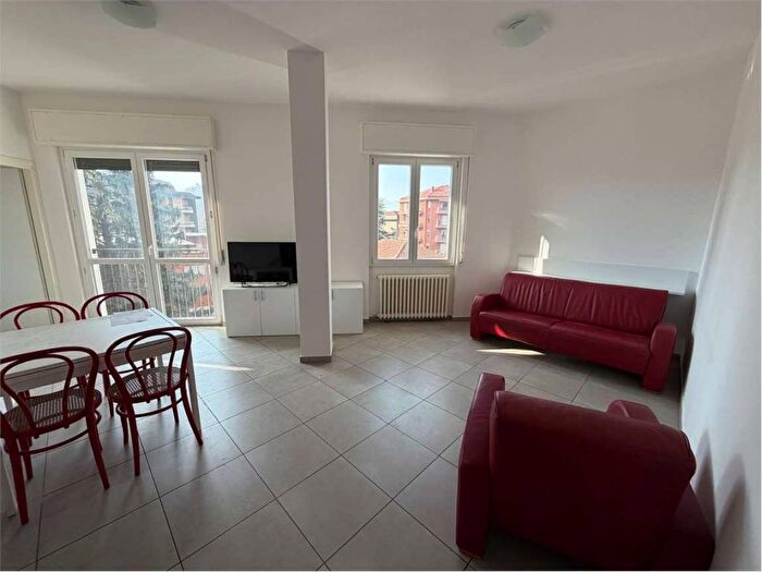 Appartamento quadrilocale in affitto in Laveno, LavenoMombello