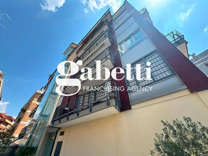 Appartamento bilocale in vendita in Via dei Castani, Roma