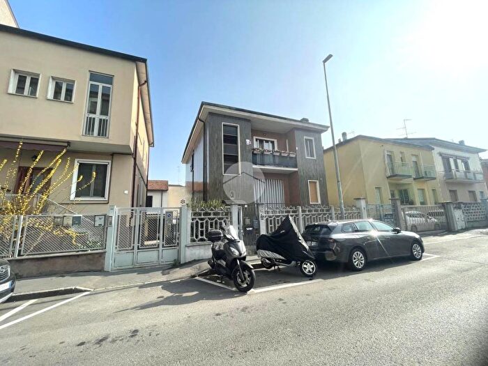 Appartamento bilocale in affitto in Via Concordia, Corsico