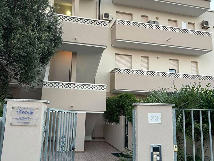 Appartamento trilocale in affitto in Via Su Pixinali, Uta