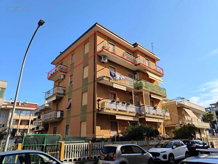 Appartamento con 5 locali in vendita in Via Crivelli, Grottammare