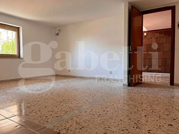 Appartamento bilocale in affitto in Via XX Settembre, San Gregorio Di Catania