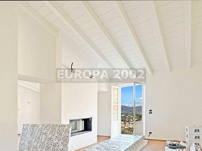 Casa con 6 locali in affitto in Via Madonetta, Centro, Santa Margherita Ligure