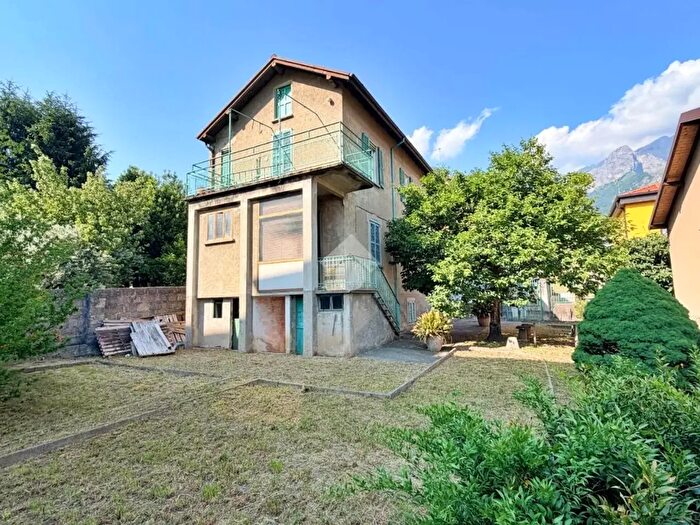 Casa con 9 locali in vendita in Via al Bellano, Mandello Del Lario