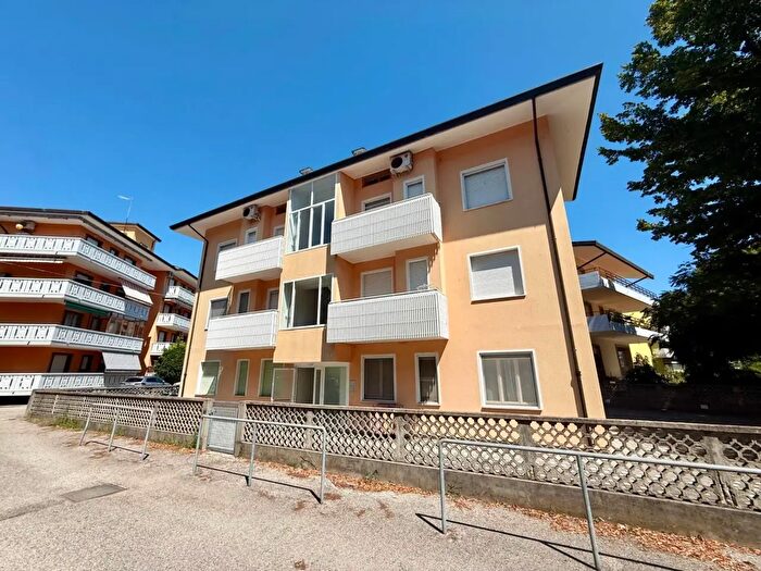 Appartamento bilocale in vendita in Via dei Tigli, Lignano Sabbiadoro