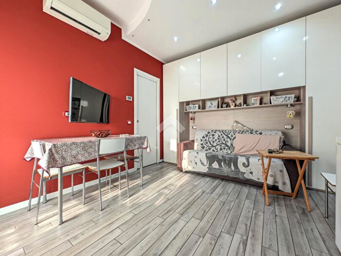 Appartamento monolocale in vendita in Via Trevi, Milano