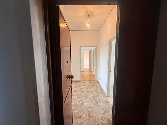 Appartamento con 5 locali in vendita in Firenze