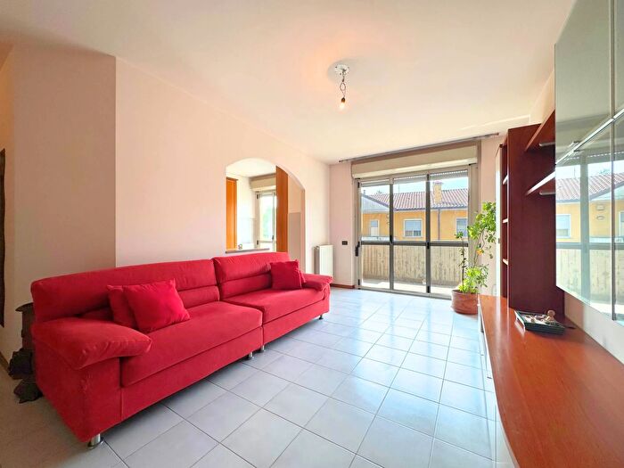 Appartamento quadrilocale in vendita in Via dei Bersaglieri, Brembate