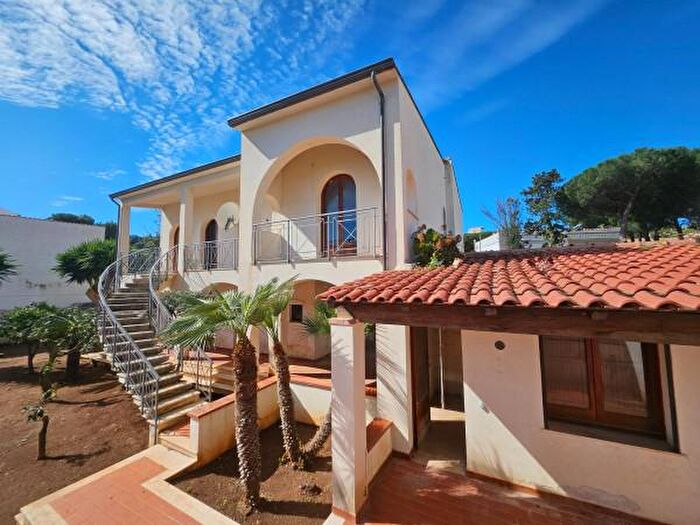 Casa con 5 locali in vendita in Via Calamancina, San Vito Lo Capo