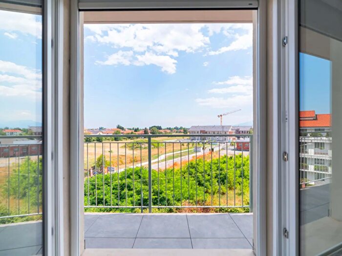 Appartamento quadrilocale in vendita in Via Nazionale, Pinerolo