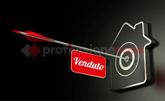 Appartamento trilocale in vendita in Via Bottiglieri, Roccapiemonte