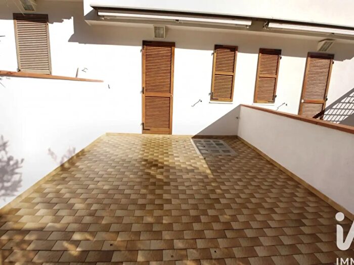 Casa trilocale in vendita in Via Fermo a, Numana