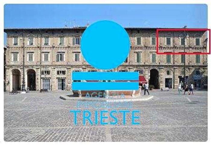 Appartamento con 5 locali in vendita in Pesaro