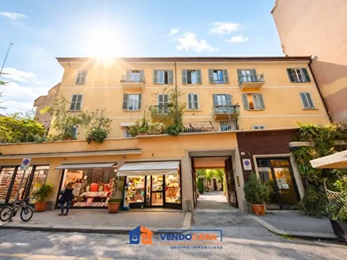 Appartamento quadrilocale in vendita in Via Fratelli Giuseppe E Antonio Carle, Torino