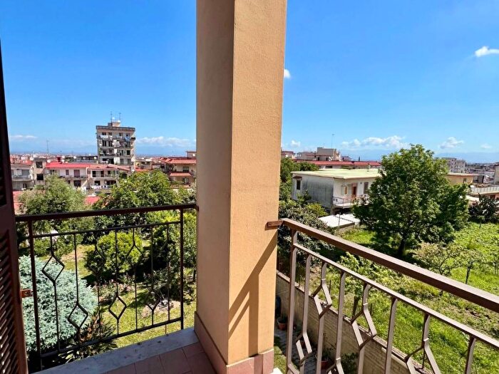 Appartamento trilocale in affitto in Via Casa Schiano, Centro, Marano di Napoli