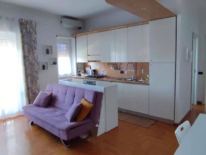 Appartamento bilocale in affitto in Via Giovanni Gastaldi, Mostacciano, Roma