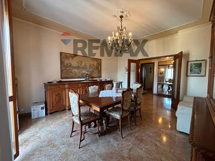 Appartamento trilocale in vendita in Via Madonna dei Sette Dolori, Vigevano