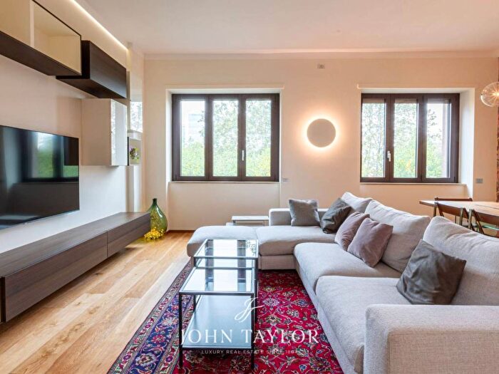Appartamento con 5 locali in affitto in Via Mario Pagano, Pagano, Milano