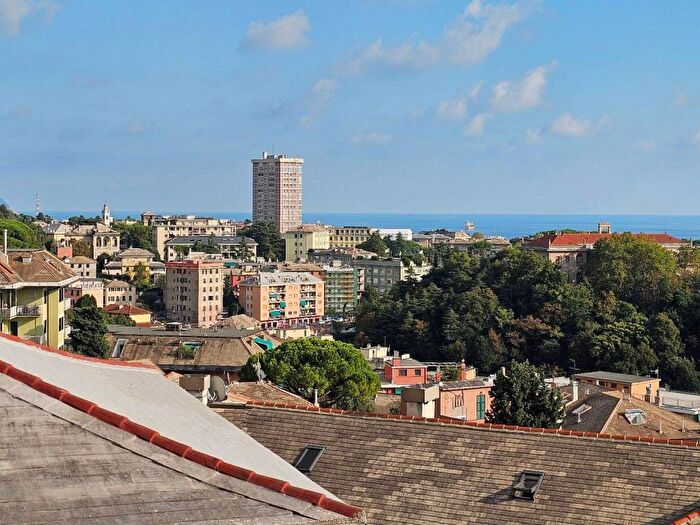 Appartamento bilocale in affitto in Via Giulio Tanini, Quarto, Genova