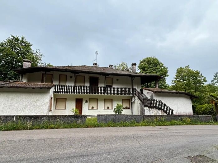 Appartamento quadrilocale in vendita in Clauzetto